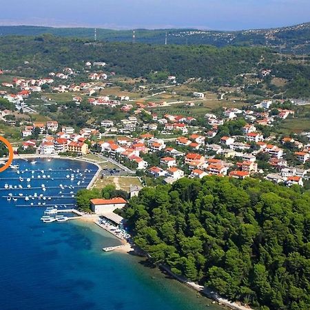 Apartmani Maris III Раб Екстериор снимка